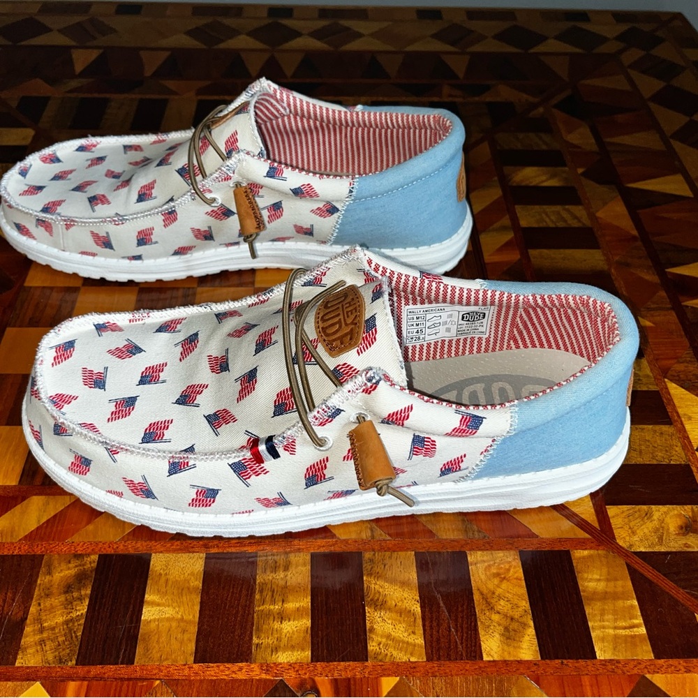 Hey Dude Wally Americana Flag Men's Size 12 Comfort Shoes Slip On